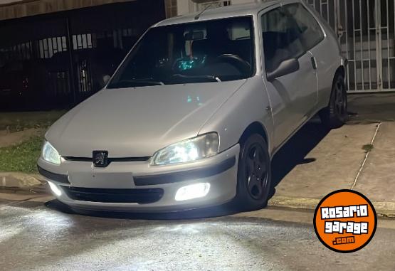 Autos - Peugeot 106 1998 Nafta 200000Km - En Venta