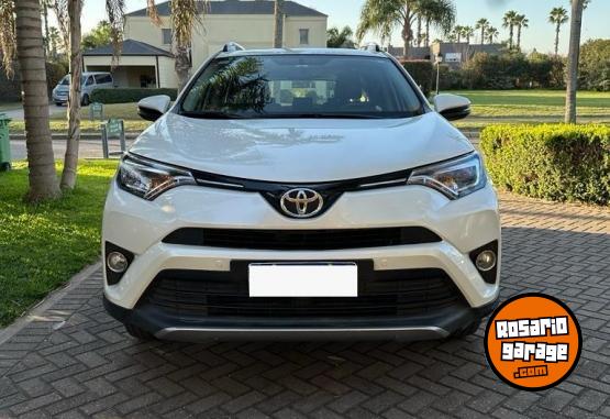 Autos - Toyota rav4 2018 Nafta 100000Km - En Venta