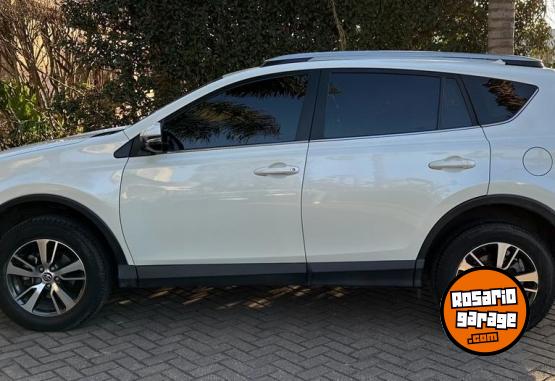 Autos - Toyota rav4 2018 Nafta 100000Km - En Venta