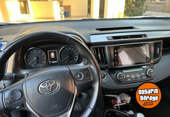 Autos - Toyota rav4 2018 Nafta 100000Km - En Venta