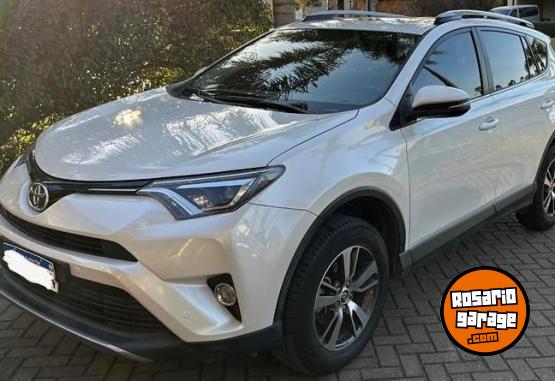 Autos - Toyota rav4 2018 Nafta 100000Km - En Venta