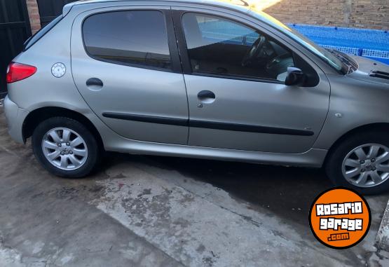 Autos - Peugeot 207 compact 2009 Nafta 191000Km - En Venta