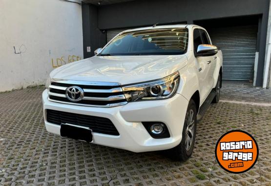 Camionetas - Toyota Hilux srx 2018 Diesel 184000Km - En Venta