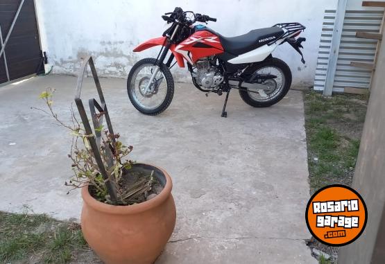 Motos - Honda XR 2022 Nafta 5000Km - En Venta