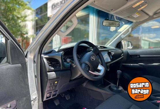 Camionetas - Toyota HILUX D/C 2.4 TDI DX 4x4 2024 Diesel 0Km - En Venta