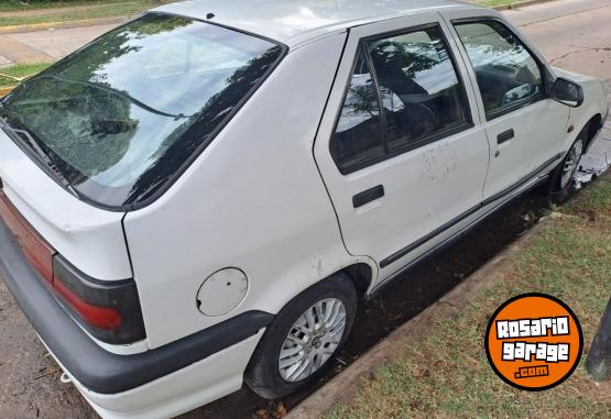 Autos - Renault R19 RN BIC 1994 GNC 111111Km - En Venta