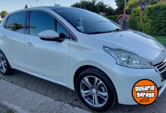 Autos - Peugeot 208 FELINE 2013 Nafta 99800Km - En Venta