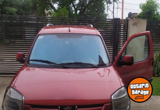 Utilitarios - Peugeot Partner Patagnica 2012 Nafta 170000Km - En Venta