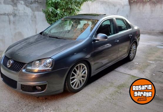 Autos - Volkswagen Vento 2.0 full full 2011 Nafta 147000Km - En Venta