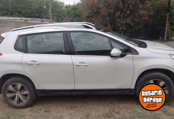 Autos - Peugeot 2008 feline 2016 Nafta 98000Km - En Venta