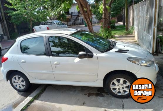 Autos - Peugeot 207 2016 Nafta 86000Km - En Venta