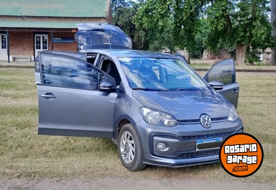 Autos - Volkswagen UP high 2018 Nafta 110000Km - En Venta