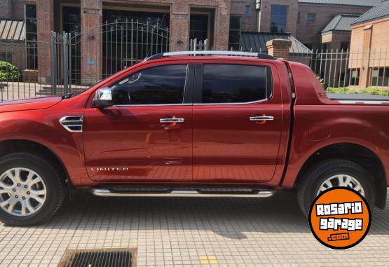 Camionetas - Ford Ranger hilux amarok 2017 Diesel 90000Km - En Venta