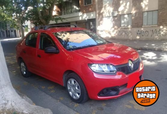 Autos - Renault Logan 2014 Nafta 300000Km - En Venta