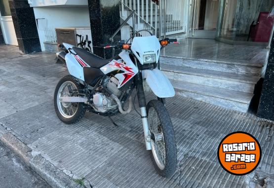 Motos - Honda Tornado 2018 Nafta 15700Km - En Venta