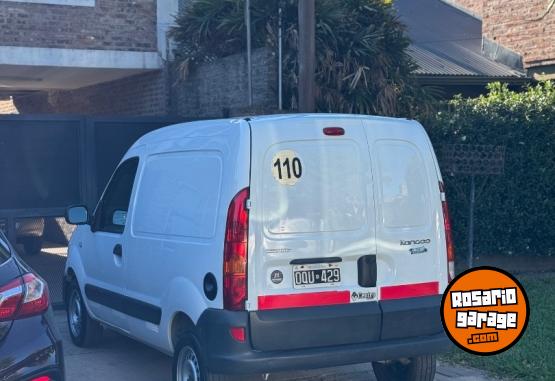 Utilitarios - Renault Kangoo 2015 GNC 150000Km - En Venta