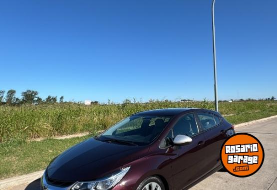 Autos - Chevrolet Cruze 2020 Nafta 75000Km - En Venta