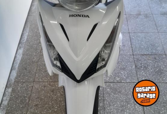 Motos - Honda Wave 2022 Nafta 6200Km - En Venta