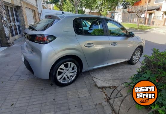 Autos - Peugeot 208 2020 Nafta 30000Km - En Venta