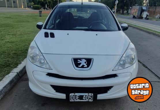 Autos - Peugeot 207 Allure 2015 Nafta 130000Km - En Venta