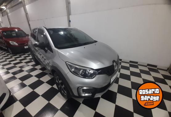 Autos - Renault Captur 2019 Nafta 107000Km - En Venta