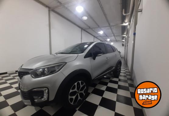 Autos - Renault Captur 2019 Nafta 107000Km - En Venta