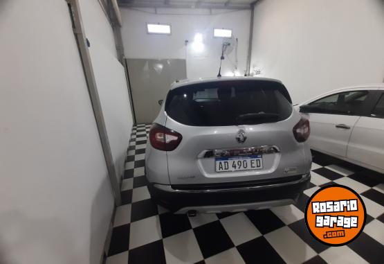 Autos - Renault Captur 2019 Nafta 107000Km - En Venta