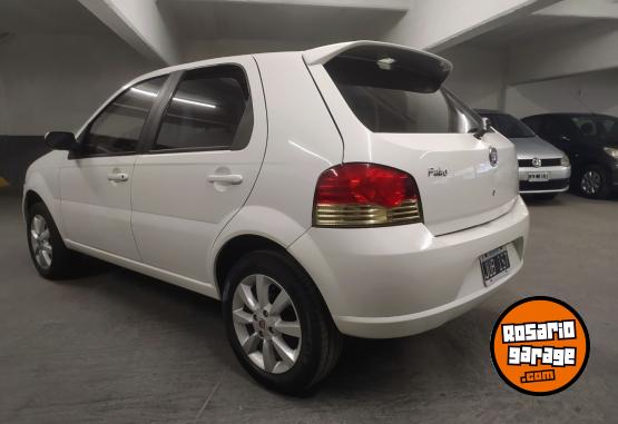 Autos - Fiat PALIO ESSENCE 2011 Nafta 130000Km - En Venta