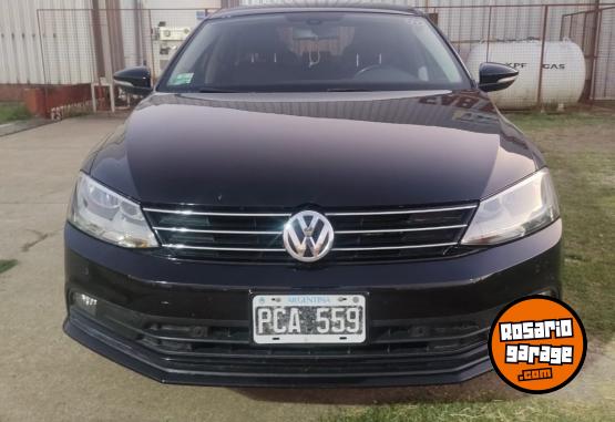 Autos - Volkswagen Vento Luxury Tiptronic 2015 Nafta 140000Km - En Venta