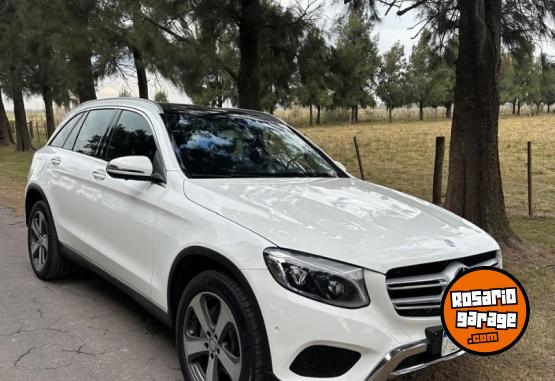 Camionetas - Mercedes Benz Glc 300 2017 Nafta 74000Km - En Venta