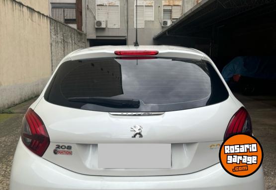 Autos - Peugeot 208 2019 Nafta 35000Km - En Venta