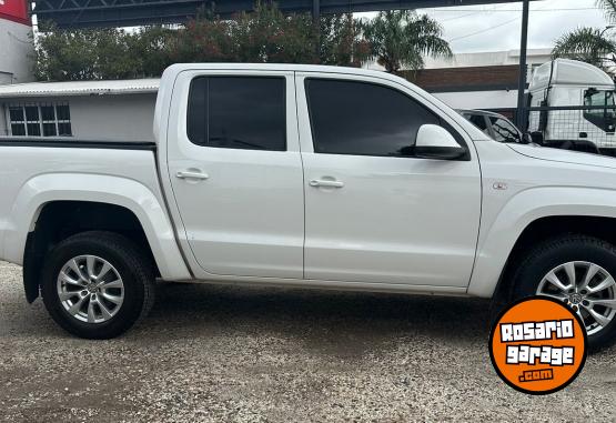 Camionetas - Volkswagen Amarok Comforline 2021 Diesel 64000Km - En Venta