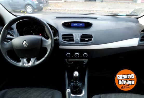 Autos - Renault FLUENCE DYNAMIQUE MEGANE 2014 GNC 130000Km - En Venta