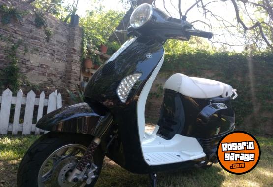 Motos - Motomel strato euro 150 2022 Nafta 2000Km - En Venta