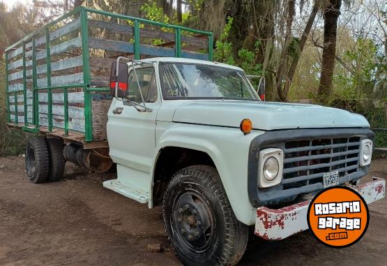 Camiones y Gras - camion ford 700 1979 - En Venta