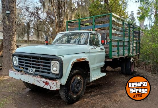 Camiones y Gras - camion ford 700 1979 - En Venta