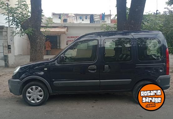 Utilitarios - Renault kangoo 2011 GNC 111111Km - En Venta