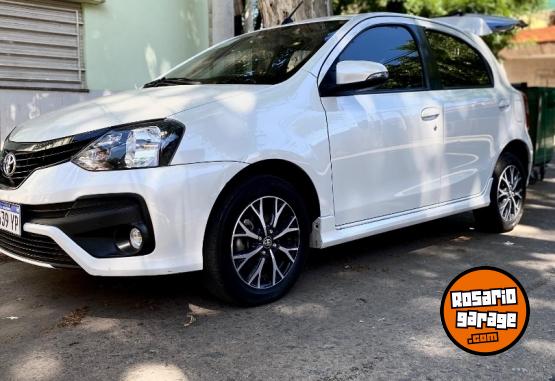 Autos - Toyota Etios 2021 Nafta 97000Km - En Venta