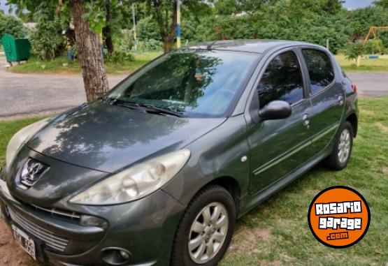 Autos - Peugeot 207 2011 Nafta 139000Km - En Venta