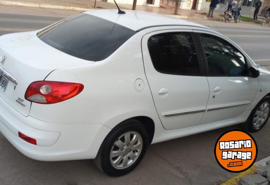 Autos - Peugeot 207 2013 Diesel 140000Km - En Venta