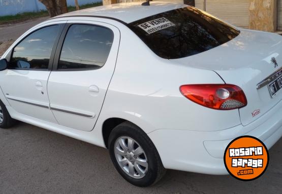 Autos - Peugeot 207 2013 Diesel 140000Km - En Venta