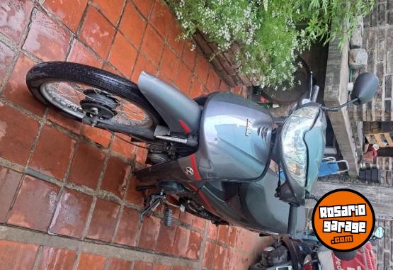 Motos - Zanella ZB 110CC 2022 Nafta 10000Km - En Venta