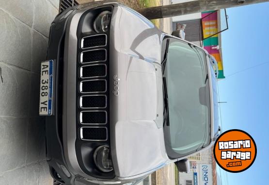 Camionetas - Jeep Renegade longitud 2020 Nafta 32000Km - En Venta