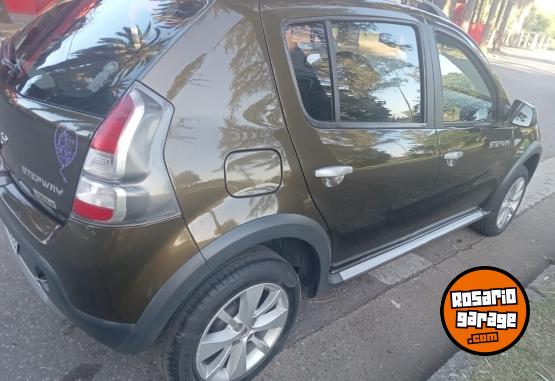 Autos - Renault Sandero stepway impecable 2013 Nafta 130000Km - En Venta