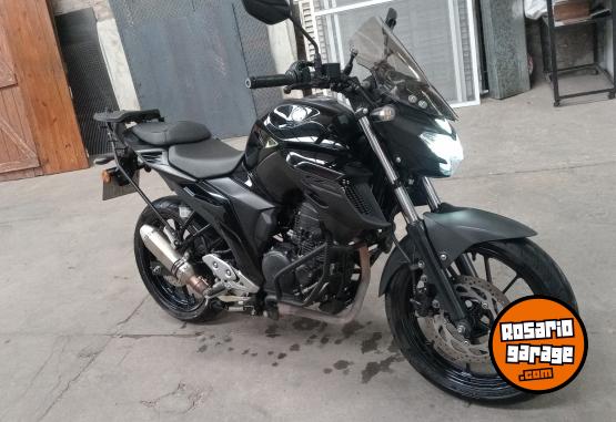 Motos - Yamaha FZ 250 2018 Nafta 24600Km - En Venta