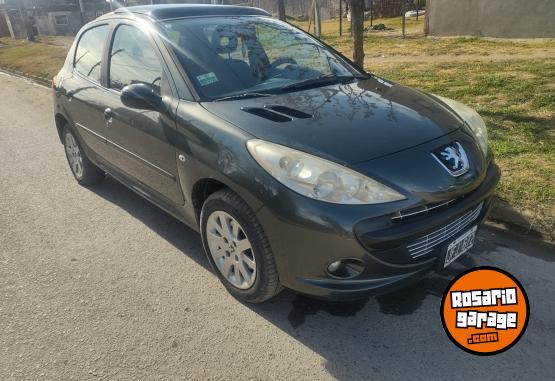 Autos - Peugeot 207 xt 2010 Nafta 150000Km - En Venta