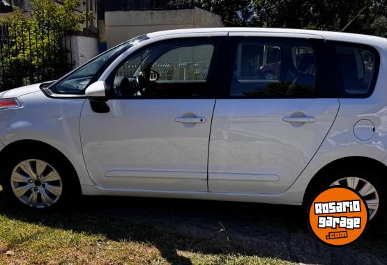 Autos - Citroen C3 pigasso 2012 Nafta 150000Km - En Venta