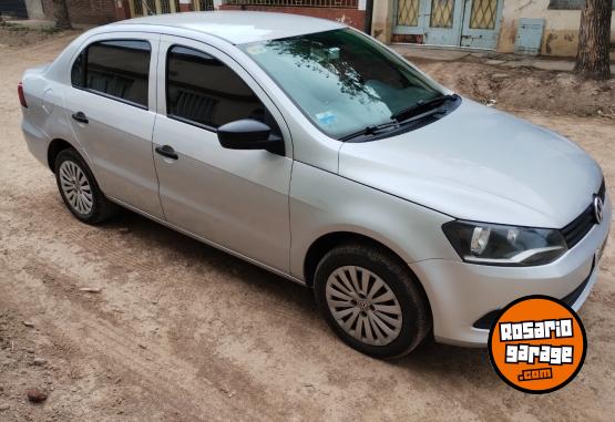 Autos - Volkswagen Voyage 1.6 confortline 2014 GNC 215000Km - En Venta