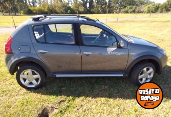 Autos - Renault Sandero 2010 Nafta 113000Km - En Venta