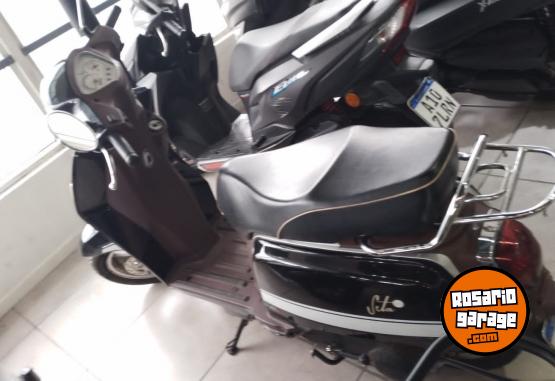 Motos - Benelli Scooter Seta 125cc 2018 Nafta 17000Km - En Venta